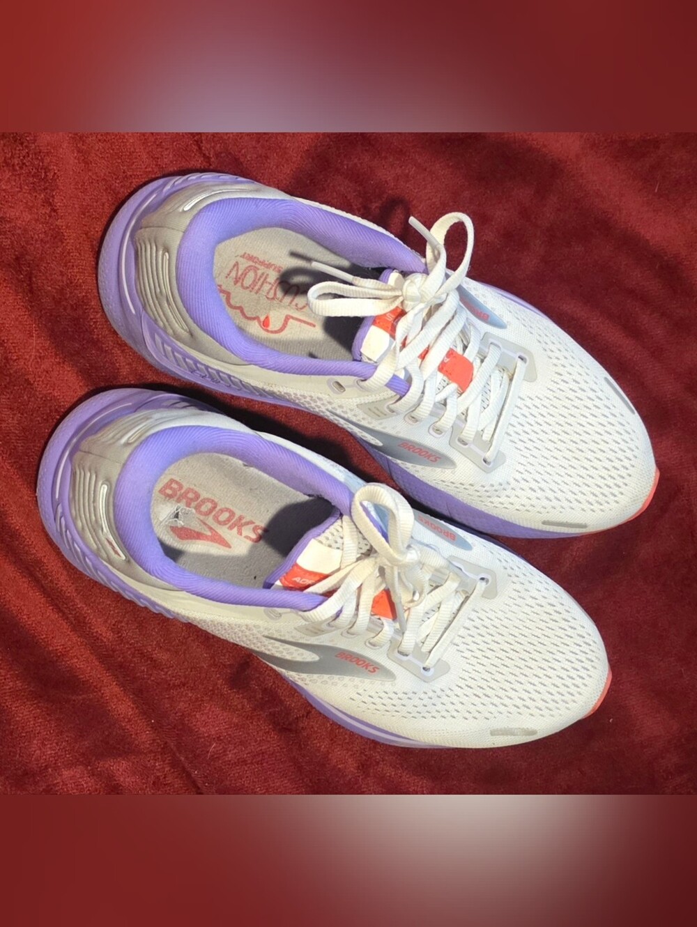 Brooks Adrenaline GTS 22 - Picture 2 of 6